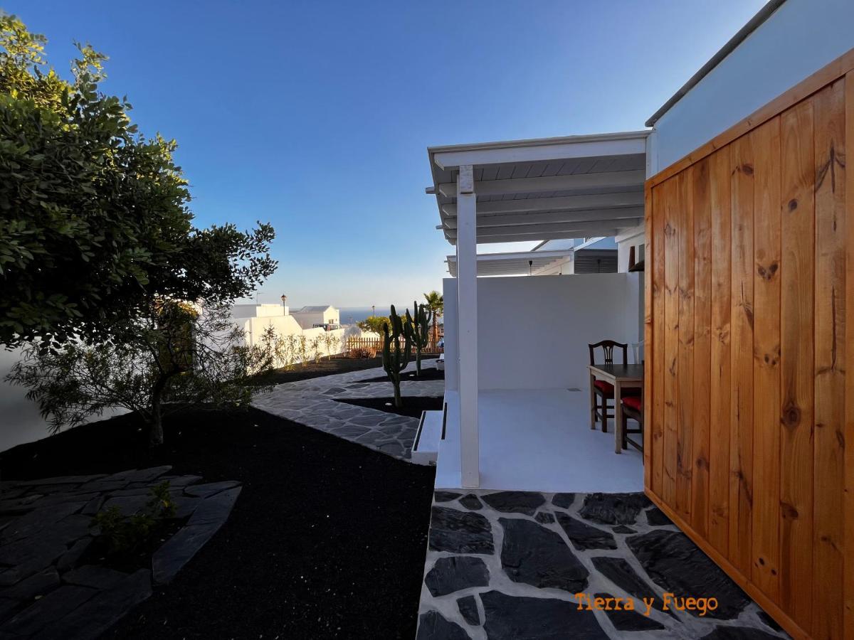 דירות Tías Casa Tie' Lanzarote Vista Mar - Piscina Relax - Adults Only מראה חיצוני תמונה
