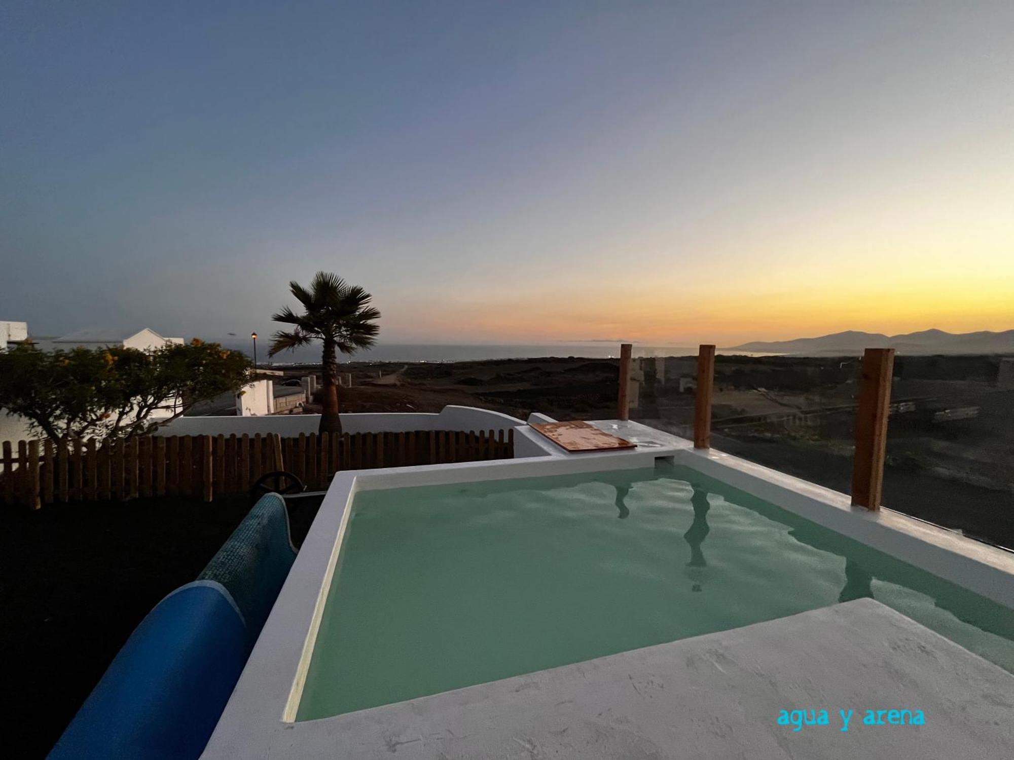 דירות Tías Casa Tie' Lanzarote Vista Mar - Piscina Relax - Adults Only מראה חיצוני תמונה